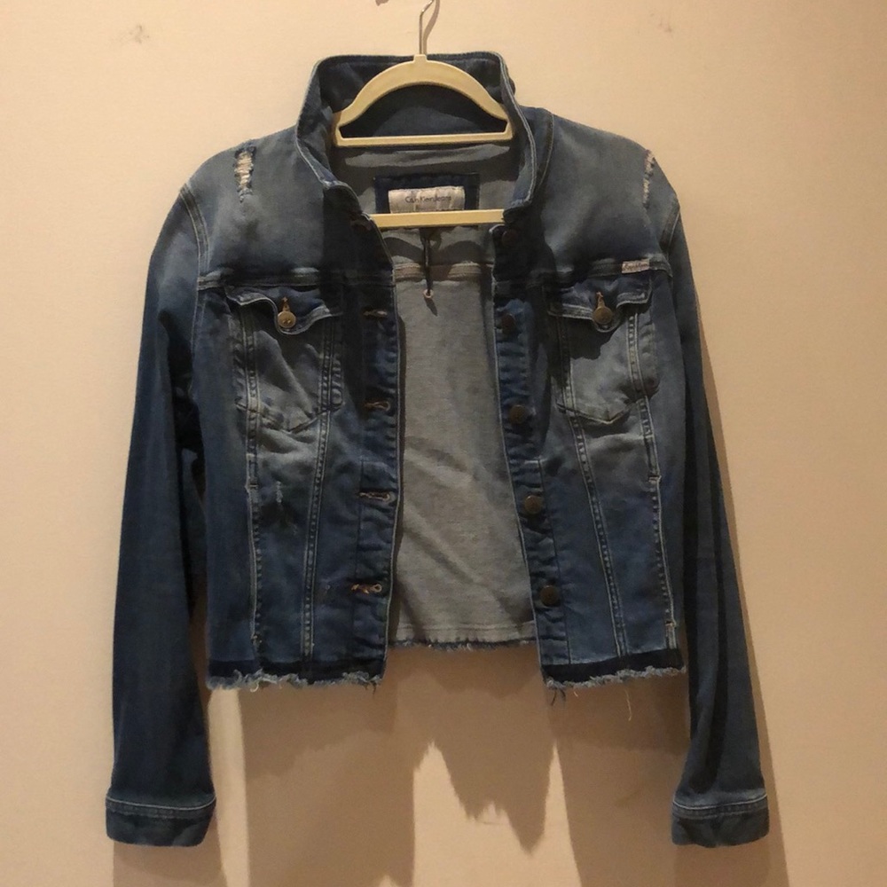 New Calvin Klein cropped jean jacket Large